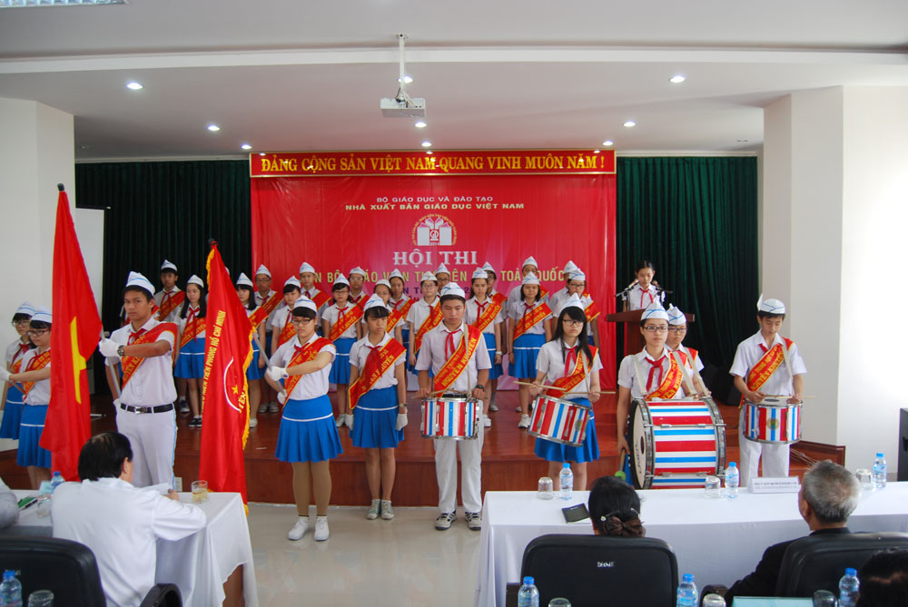 Đội nghi thức của Trường THCS Nguyễn Khuyến - Đà Nẵng